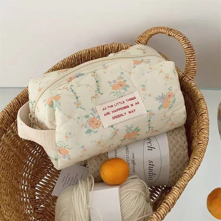 Vintage Quilted Cotton Floral Travel Makeup Cosmetic Bag For Women